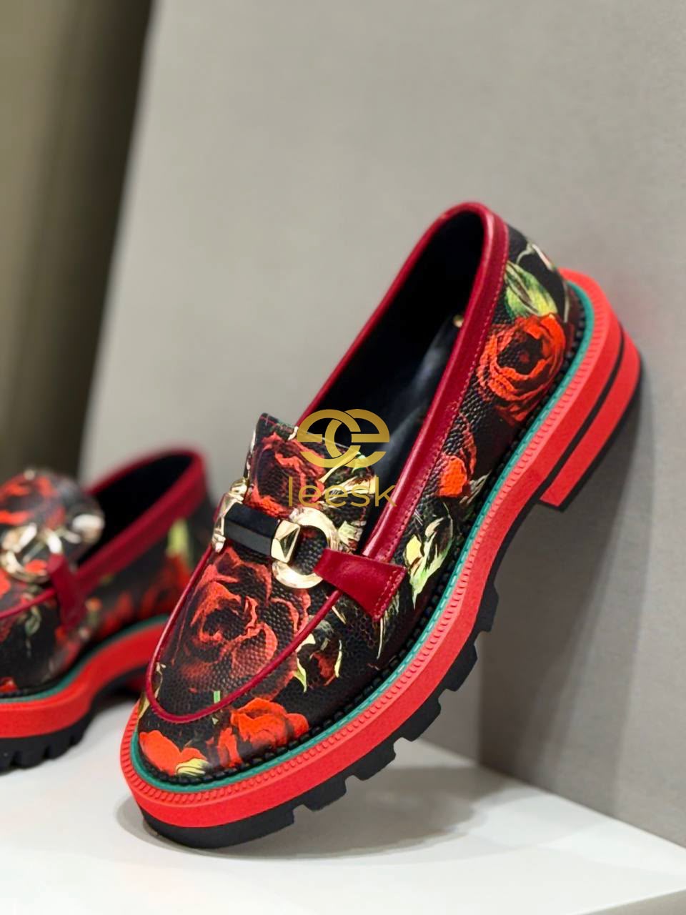 LEESK Scarlet Bloom (Siphe)