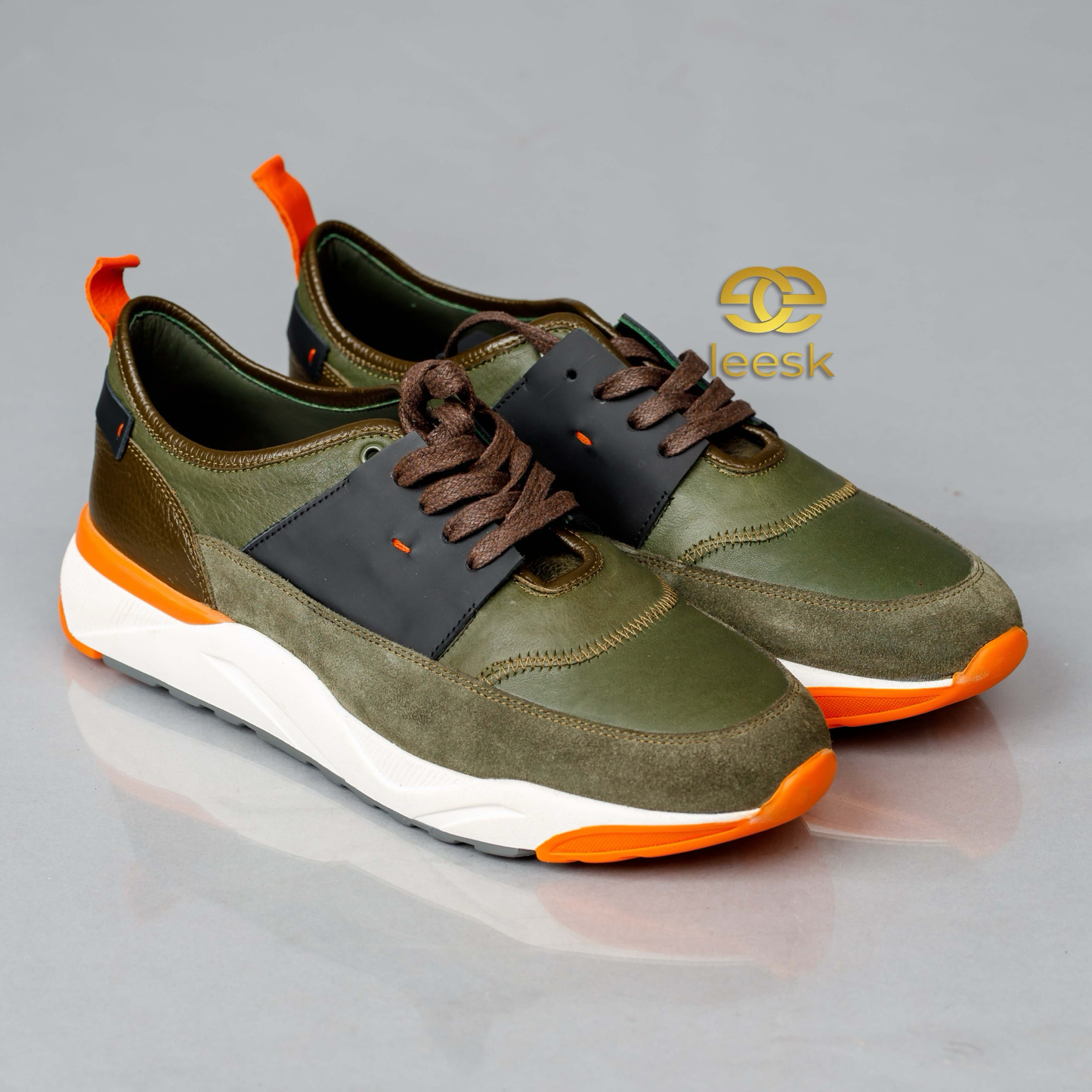 Jeff White/Orange sole