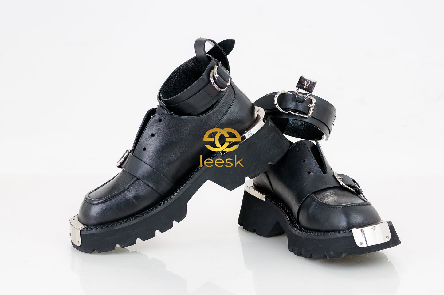 The Zuri Artisanal Oxford (Namso)