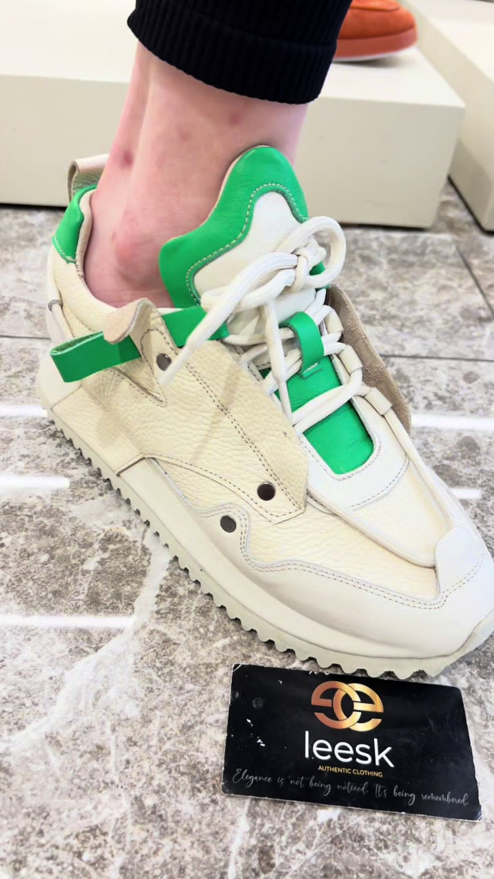 The LEESK Verde Low Sneaker (Lunathi)