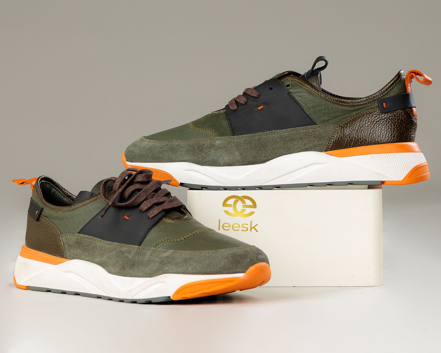 Jeff White/Orange sole