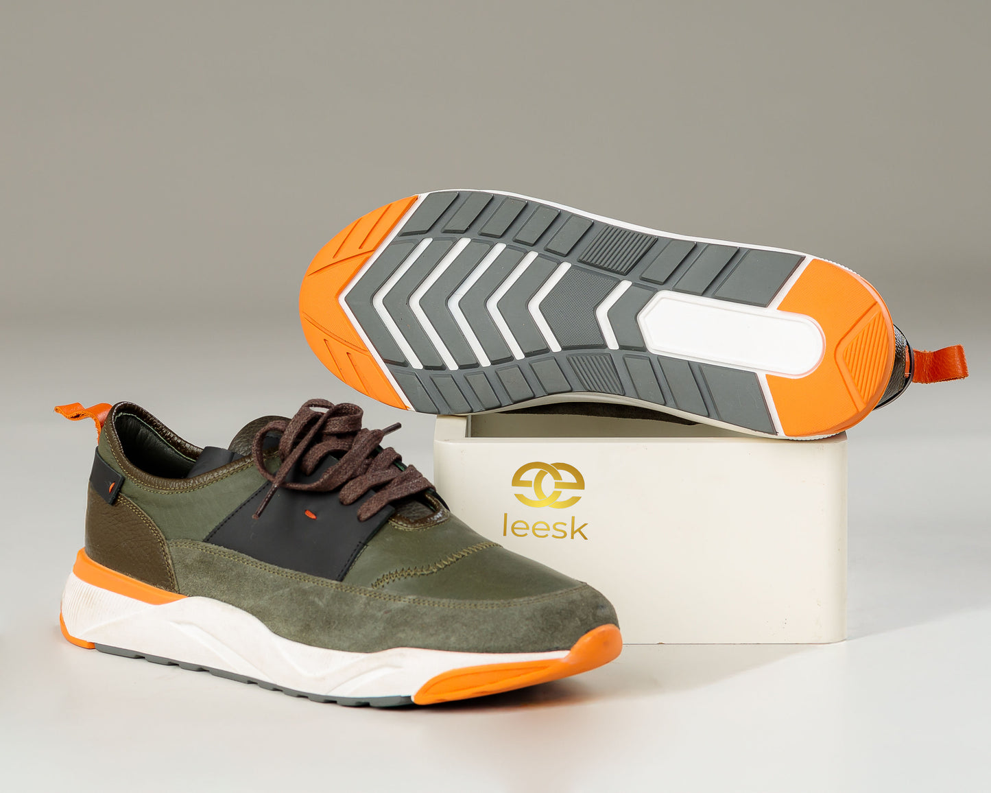 Jeff White/Orange sole