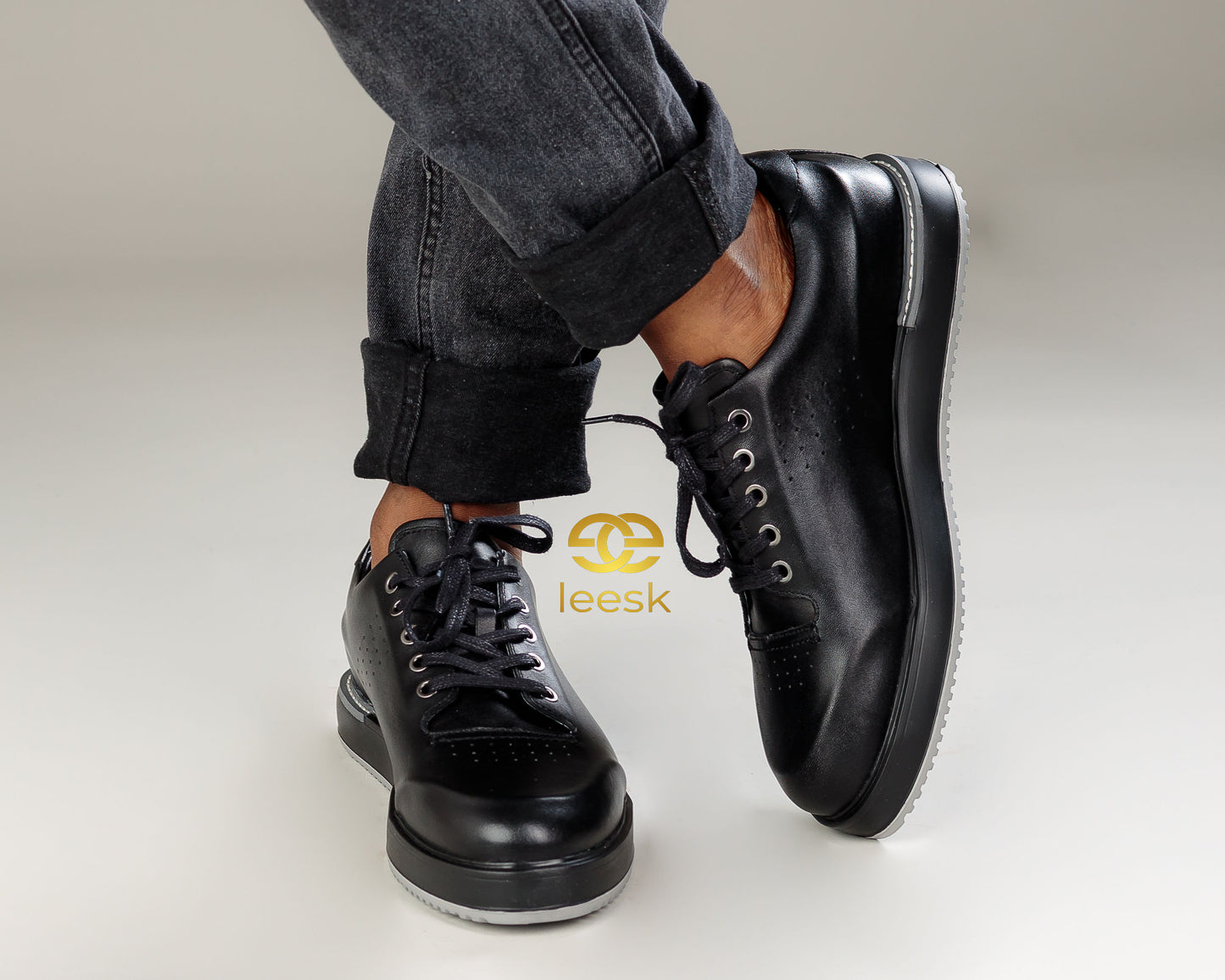 LEESK The Noir black men's sneaker (Basi)