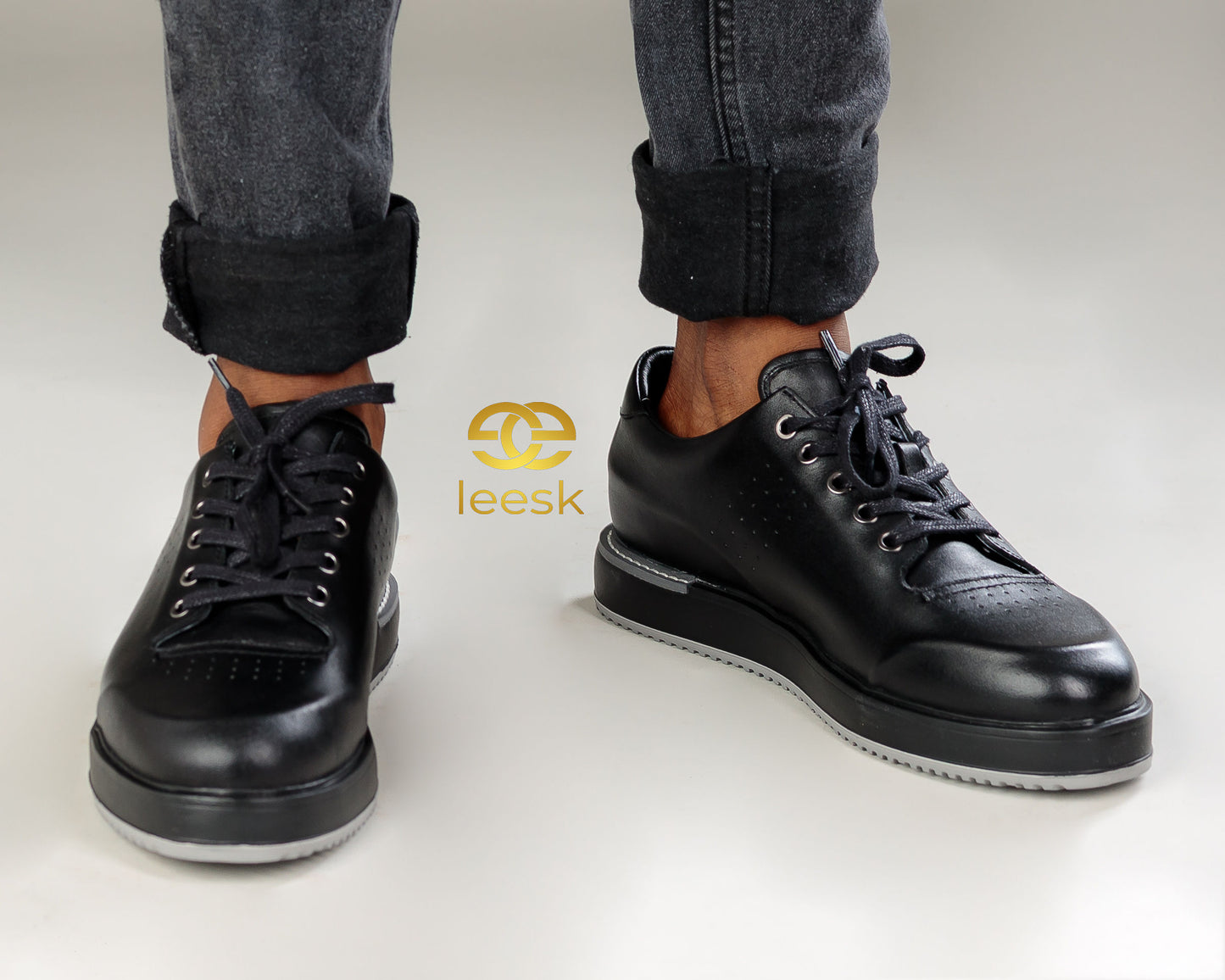 LEESK The Noir black men's sneaker (Basi)