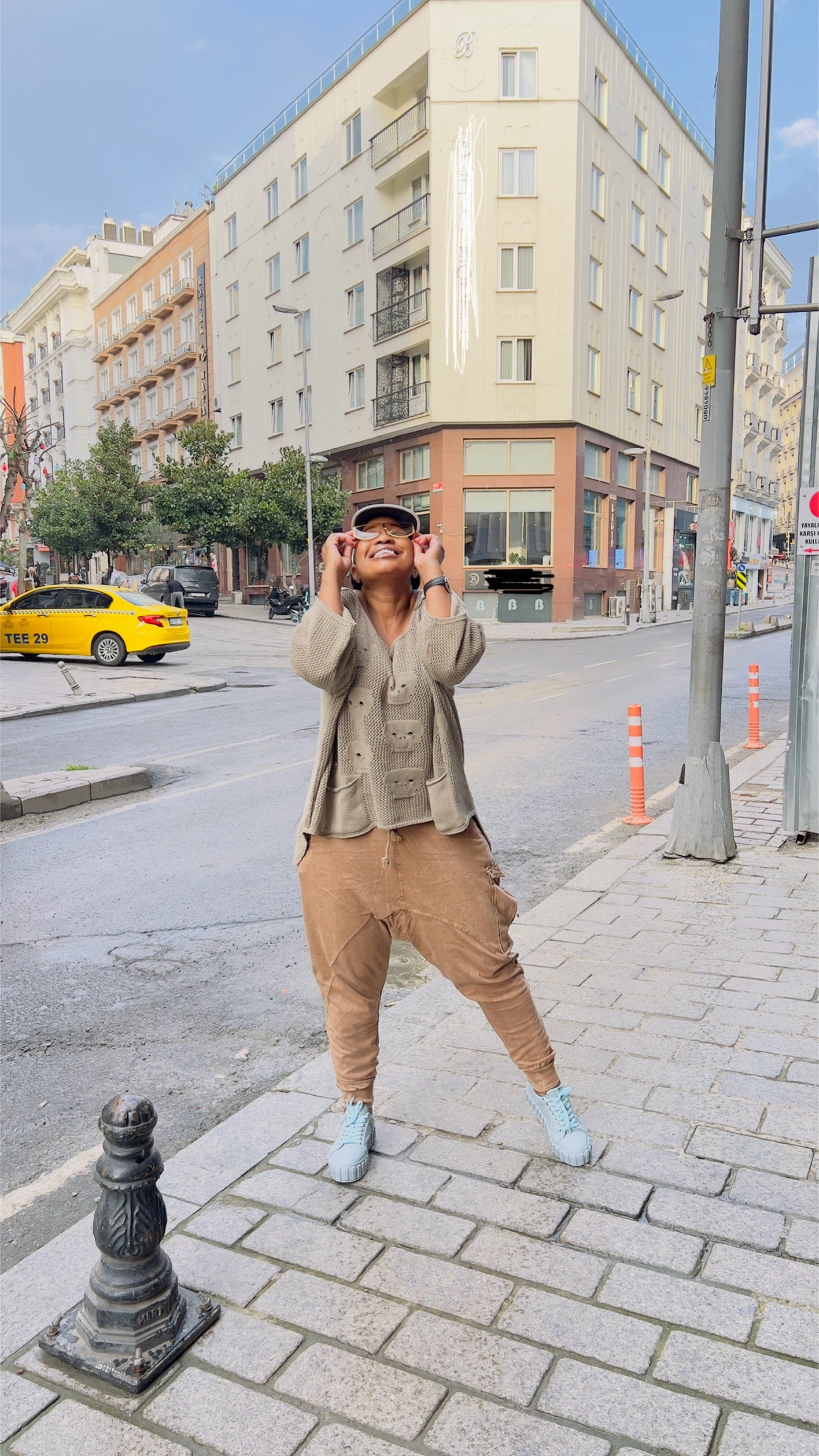 Easy brown harem outfit