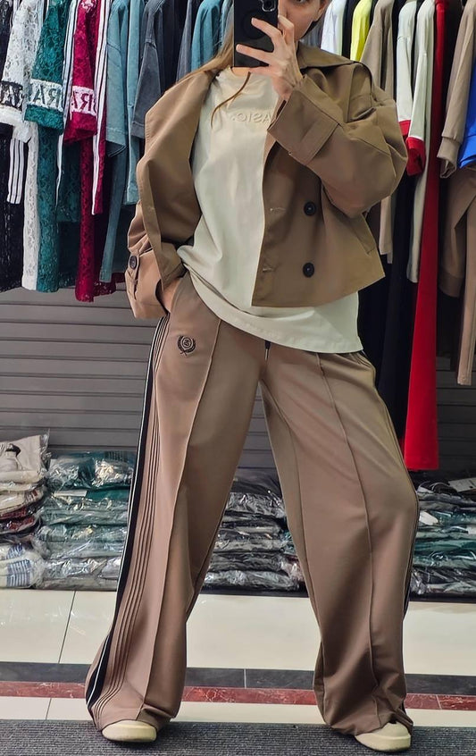 Baggy brown track bottom